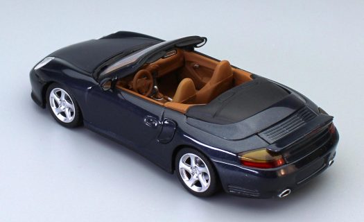 996_turbo_cabriolet_2001_minichamps_4