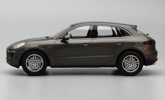 macanSdiesel_minichamps_2013_2