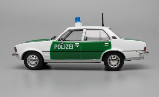 opel_rekord_d_polizei_1972_altaya_5