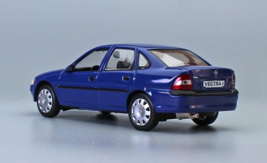 opel_vectra_b_1995_altaya_4
