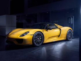 porsche_918_tlo